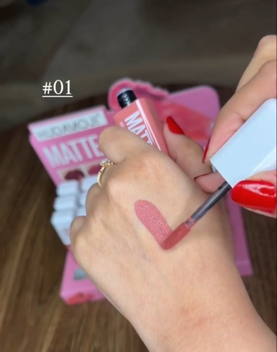 HUDAMOJI Matte Lip Gloss