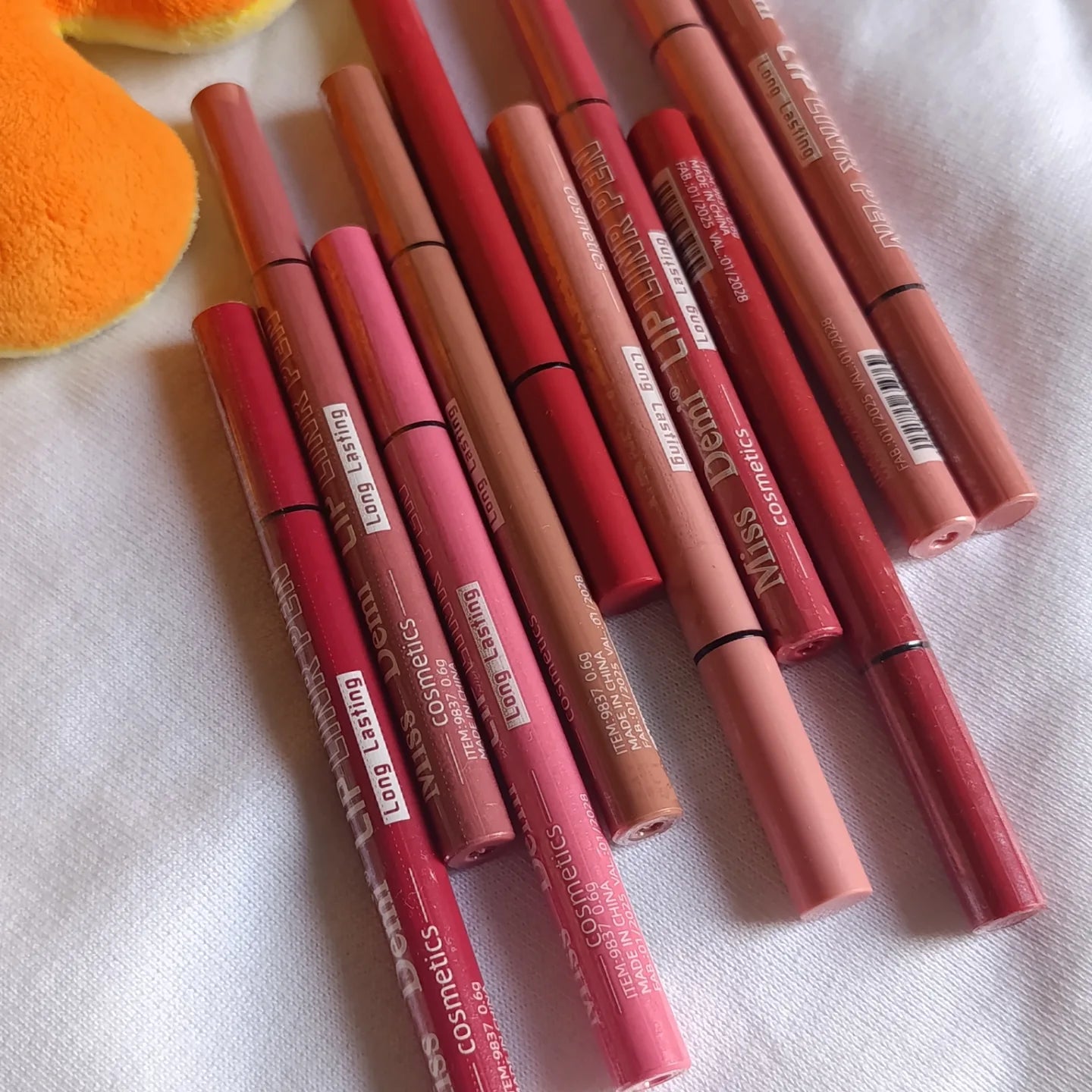 MISS DEMI Lip Liner Pen